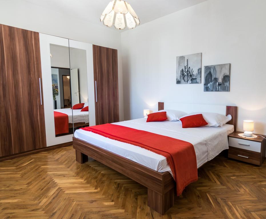 Apartment Dunja Supetar Exterior photo